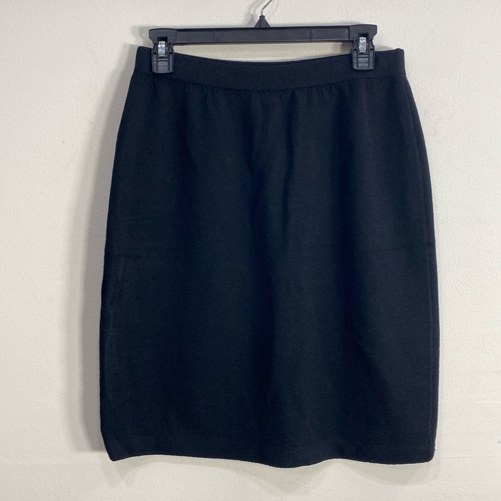 St. John Sport Santana‎ Knit Knee Length Skirt Black Size 8